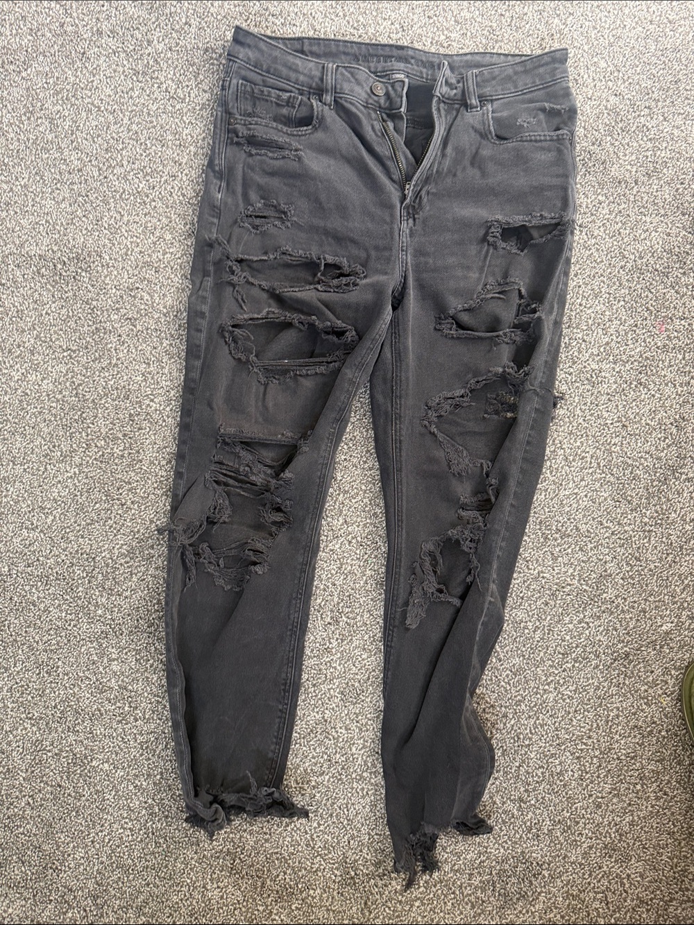 American Eagle Outfitters Women's Black Distressed Skinny Jeans